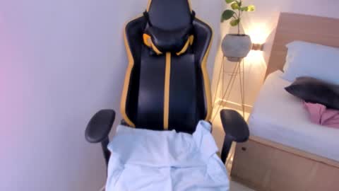 Iza online show from February 2025 10:34:02 PM