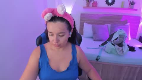 Iza online show from September 2025 01:13:01 PM