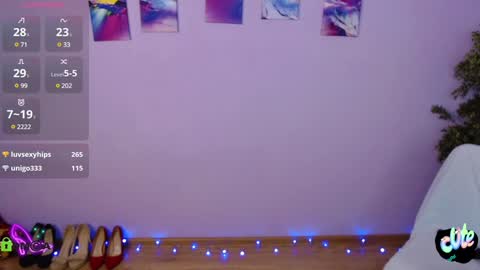 Queen of nylon  Victoria online show from January 2025 08:27:02 AM