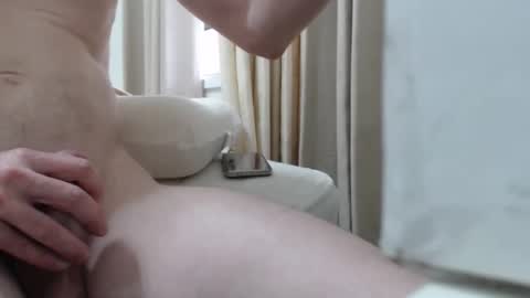 J3RKZ online show from April 2026 02:43:01 AM