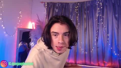 Hey im Jaxxxon check my info     online show from September 2025 09:53:02 AM