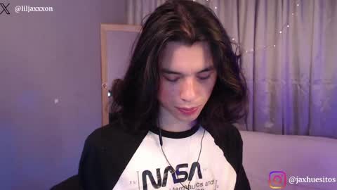 Hey im Jaxxxon check my info     online show from April 2026 11:59:02 AM