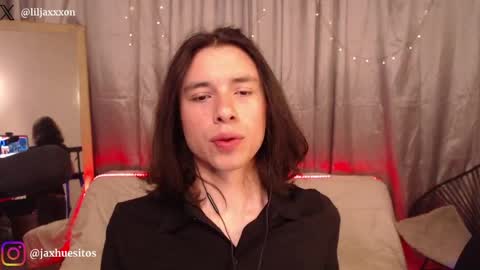 Hey im Jaxxxon check my info     online show from May 2026 12:33:01 PM