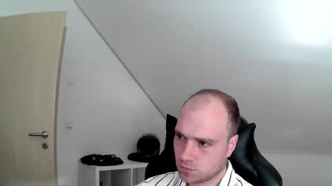 here4y online show from May 2026 06:18:02 AM