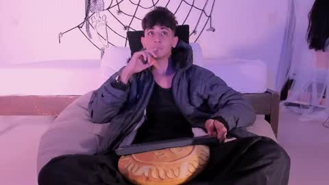 j_martony online show from October 2025 11:54:01 AM