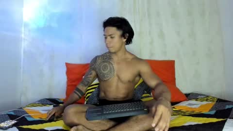 i am juan musiry independent model  online show from March 2025 05:09:01 AM