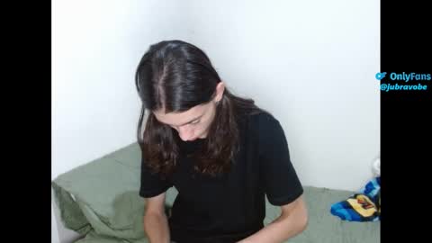 Andrs online show from March 2025 03:24:01 AM