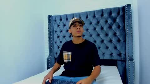 Jacoock online show from November 2025 04:02:02 AM