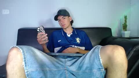 INDEPENDENT MODEL online show from December 2024 01:11:02 PM