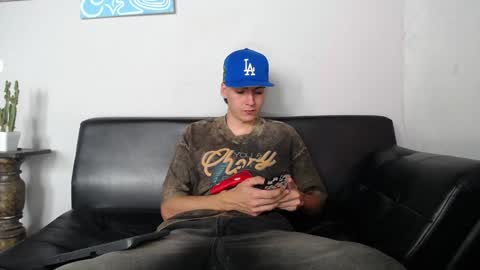 INDEPENDENT MODEL online show from January 2025 09:09:02 PM