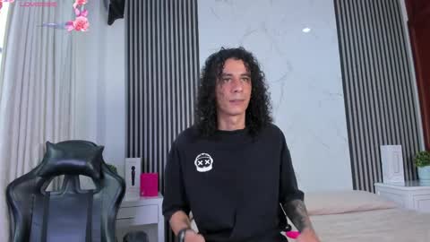 Snapshot of jackandrosse_ chatting on April 2026 02:39:02 PM Jack Rosse online show from April 2026 02:39:02 PM