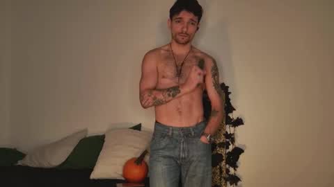 Jack  online show from October 2025 01:25:01 AM