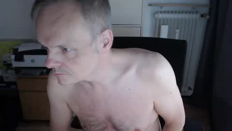 jackdus74 online show from October 2025 02:38:01 PM