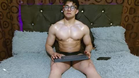 Jacke online show from December 2024 04:31:02 AM