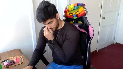 Snapshot of jackecuador chatting on December 2025 05:18:02 PM Jack online show from December 2025 05:18:02 PM