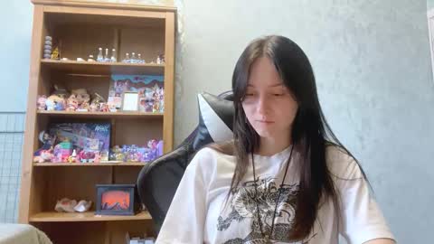 Alice online show from November 2025 06:08:02 AM