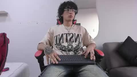 Snapshot of jackestaylor chatting on November 2025 09:21:02 PM Jackes Taylor online show from November 2025 09:21:02 PM