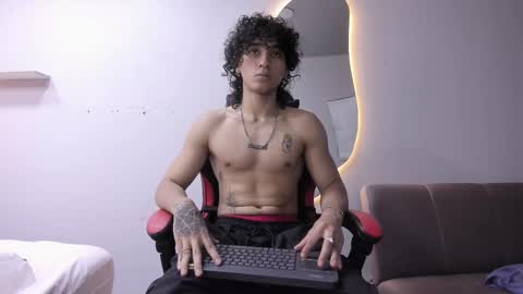 Snapshot of jackestaylor chatting on February 2026 06:40:02 AM Jackes Taylor online show from February 2026 06:40:02 AM