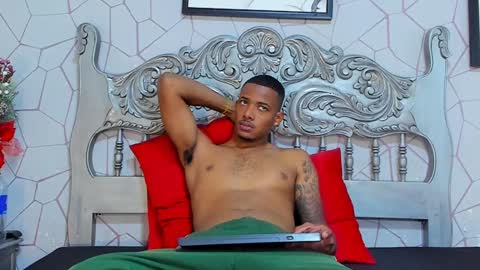 jackmacson online show from December 2024 01:29:01 AM