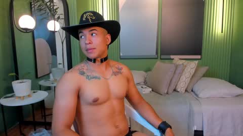 Snapshot of jacksonbell9 chatting on December 2024 02:28:02 PM Jackson Bell online show from December 2024 02:28:02 PM