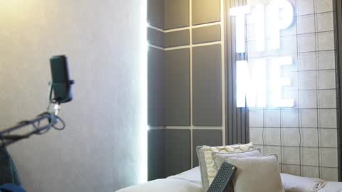 Snapshot of jacksonbell9 chatting on February 2025 01:44:01 PM Jackson Bell online show from February 2025 01:44:01 PM