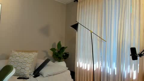 Snapshot of jacksonbell9 chatting on February 2025 07:48:02 PM Jackson Bell online show from February 2025 07:48:02 PM