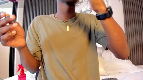 Snapshot of jacksonmuller_ chatting on January 2026 02:10:01 PM Jackson online show from January 2026 02:10:01 PM