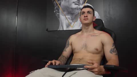 Jackson Olsen online show from December 2025 08:40:01 PM