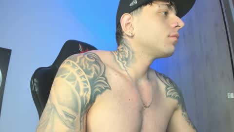 jacobb116 online show from October 2025 12:08:02 AM