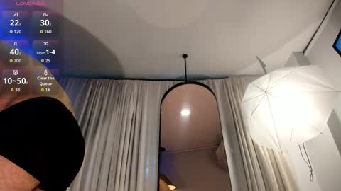 Jacob Oconner online show from November 2025 01:22:02 PM