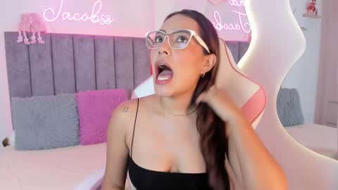 Snapshot of jacobss_gh chatting on February 2025 09:47:02 PM JACOBSS online show from February 2025 09:47:02 PM