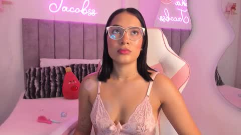 Snapshot of jacobss_gh chatting on November 2025 09:25:02 PM JACOBSS online show from November 2025 09:25:02 PM