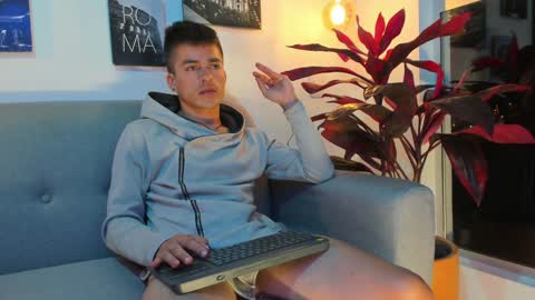 JACOB STONES online show from January 2025 06:46:01 AM