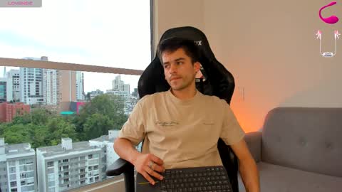 JACOB STONES online show from October 2025 08:21:02 PM