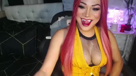 Jacque online show from December 2025 12:48:01 AM