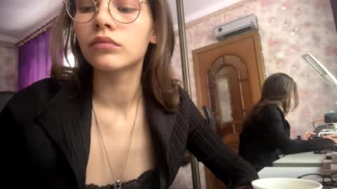 Sarah online show from February 2026 12:00:01 PM