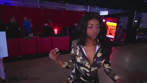 Jada online show from October 2025 06:41:02 PM