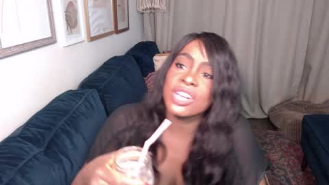 Jade online show from December 2024 11:24:02 AM