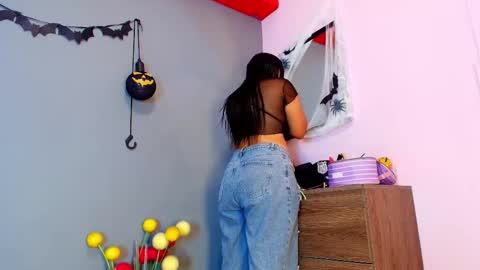  Jade Brunete  online show from October 2025 08:40:01 PM