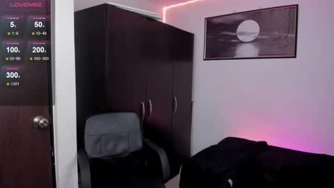 jade_candy21 online show from March 2025 06:07:01 PM