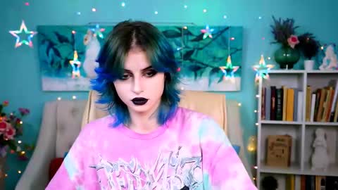 jade_castle online show from December 2024 02:33:01 AM