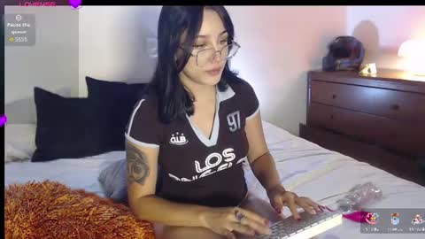 jade_evergreen_99 online show from July 2026 08:11:01 PM