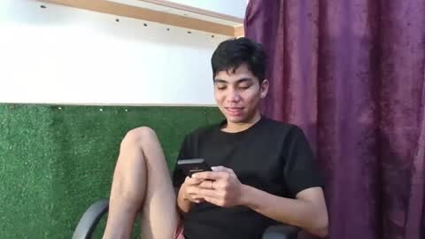 Jade online show from January 2025 03:40:02 PM