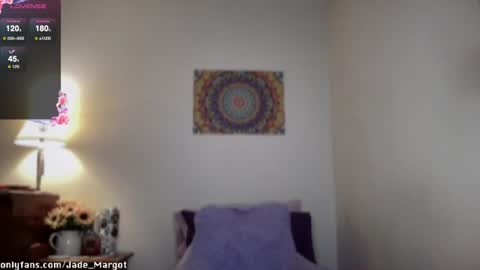 Snapshot of jade_margot chatting on July 2026 08:38:01 PM Jade Margot online show from July 2026 08:38:01 PM