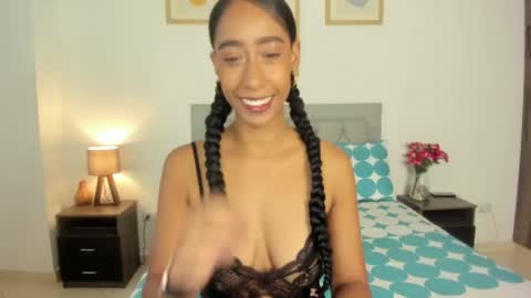 Jade smile online show from June 2026 02:33:02 PM