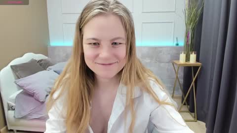 Snapshot of jade_soft chatting on January 2025 08:32:02 PM Jade online show from January 2025 08:32:02 PM