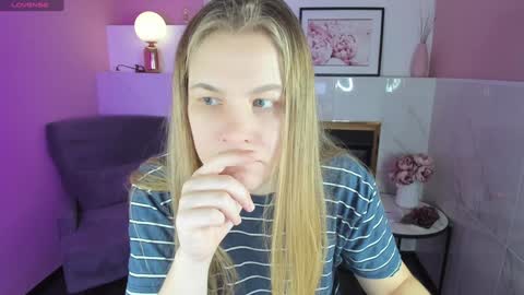 Snapshot of jade_soft chatting on January 2025 01:32:02 PM Jade online show from January 2025 01:32:02 PM