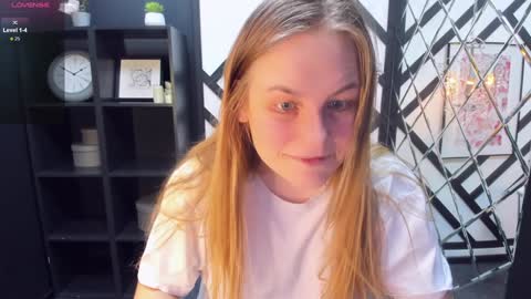 Snapshot of jade_soft chatting on February 2025 09:48:01 PM Jade online show from February 2025 09:48:01 PM