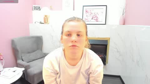 Snapshot of jade_soft chatting on February 2025 03:52:01 AM Jade online show from February 2025 03:52:01 AM