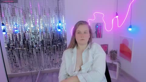 Snapshot of jade_soft chatting on February 2025 11:45:01 PM Jade online show from February 2025 11:45:01 PM